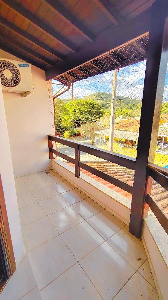BELÍSSIMA CASA PARA LOCAÇÃO EM ARCADAS